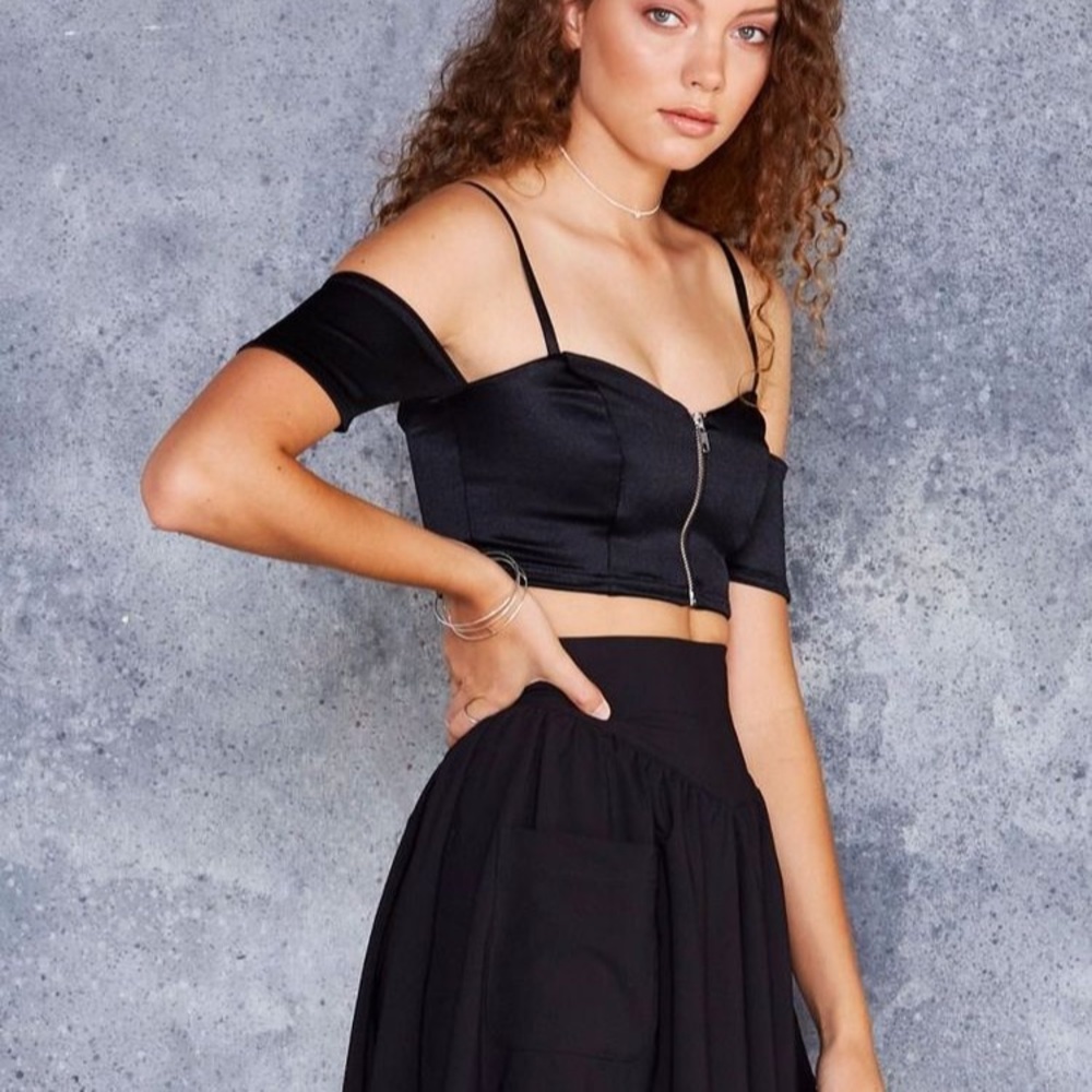 Blackmilk Crop